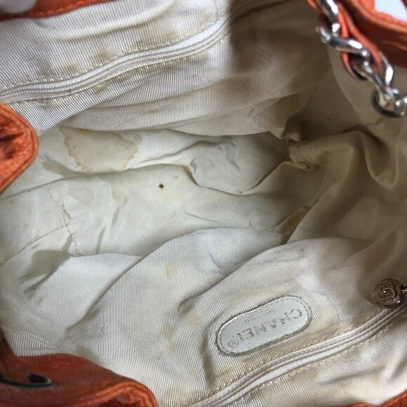 CHANEL Orange Caviar Leather Shoulder Bag - Picture 10 of 14